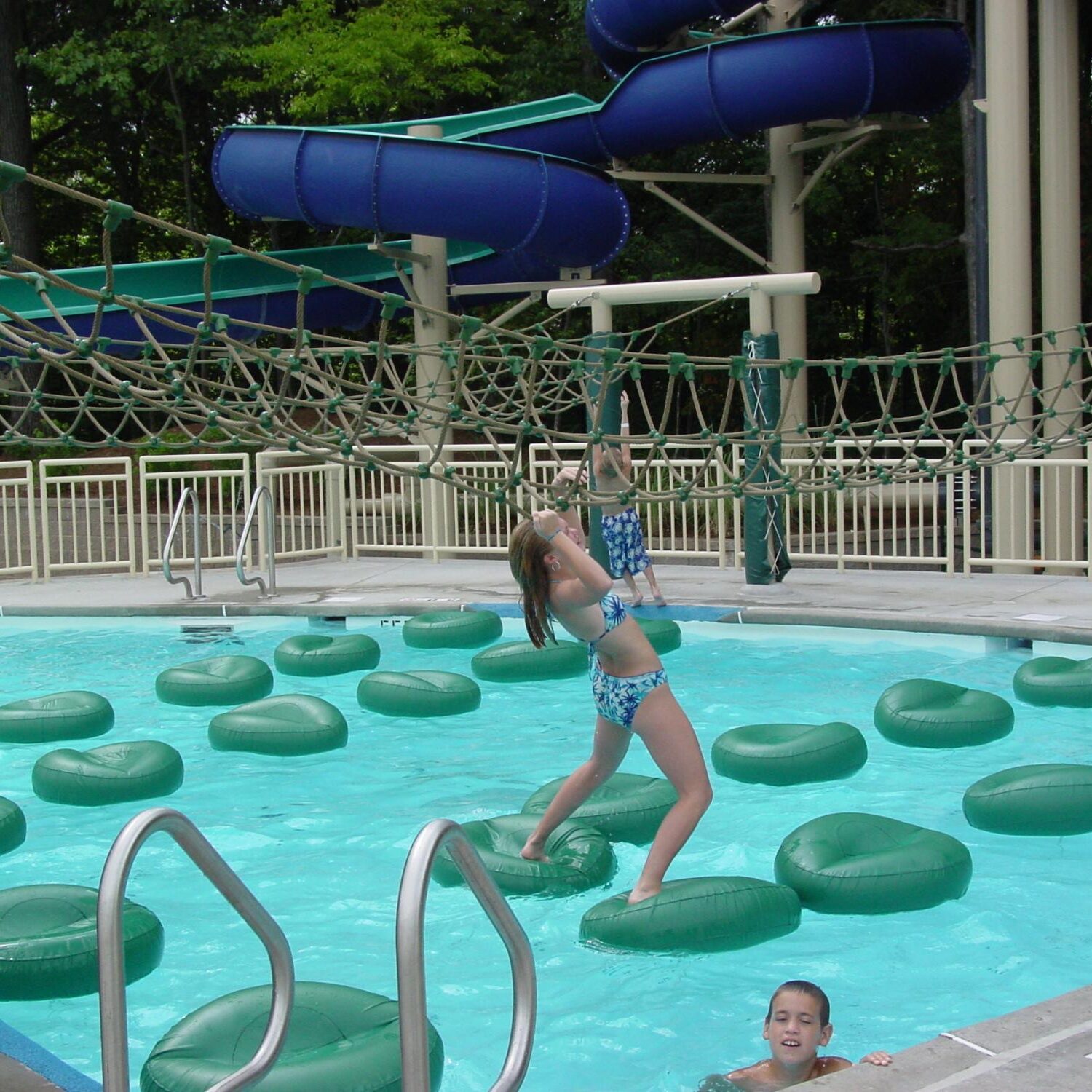 Crestwood Aquatic Center Gallery 4