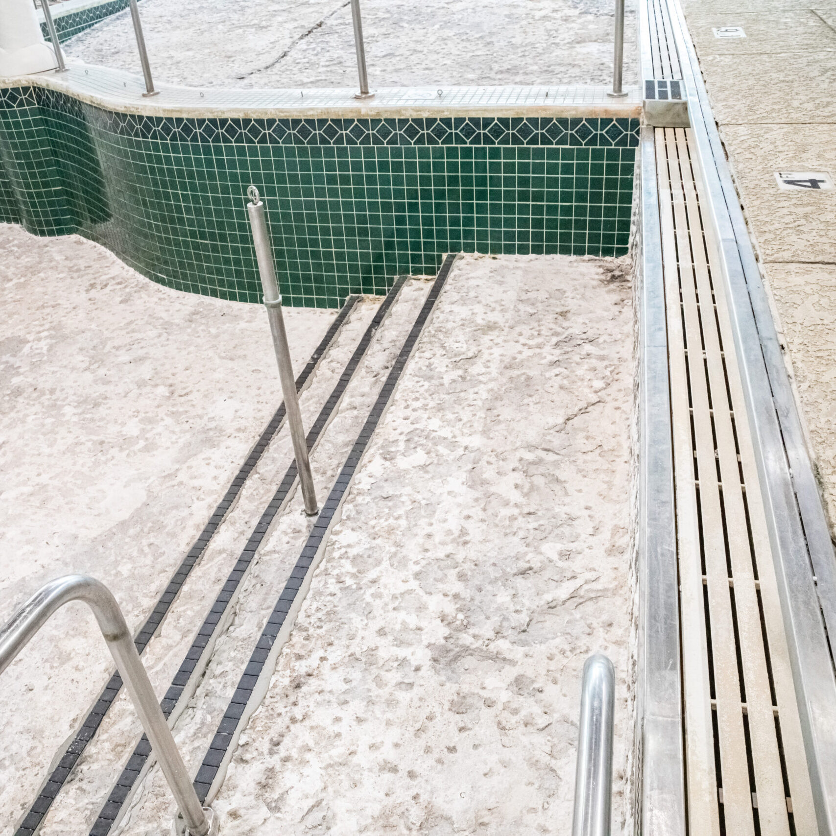 Lake Jackson Leisure Pool Gallery 7