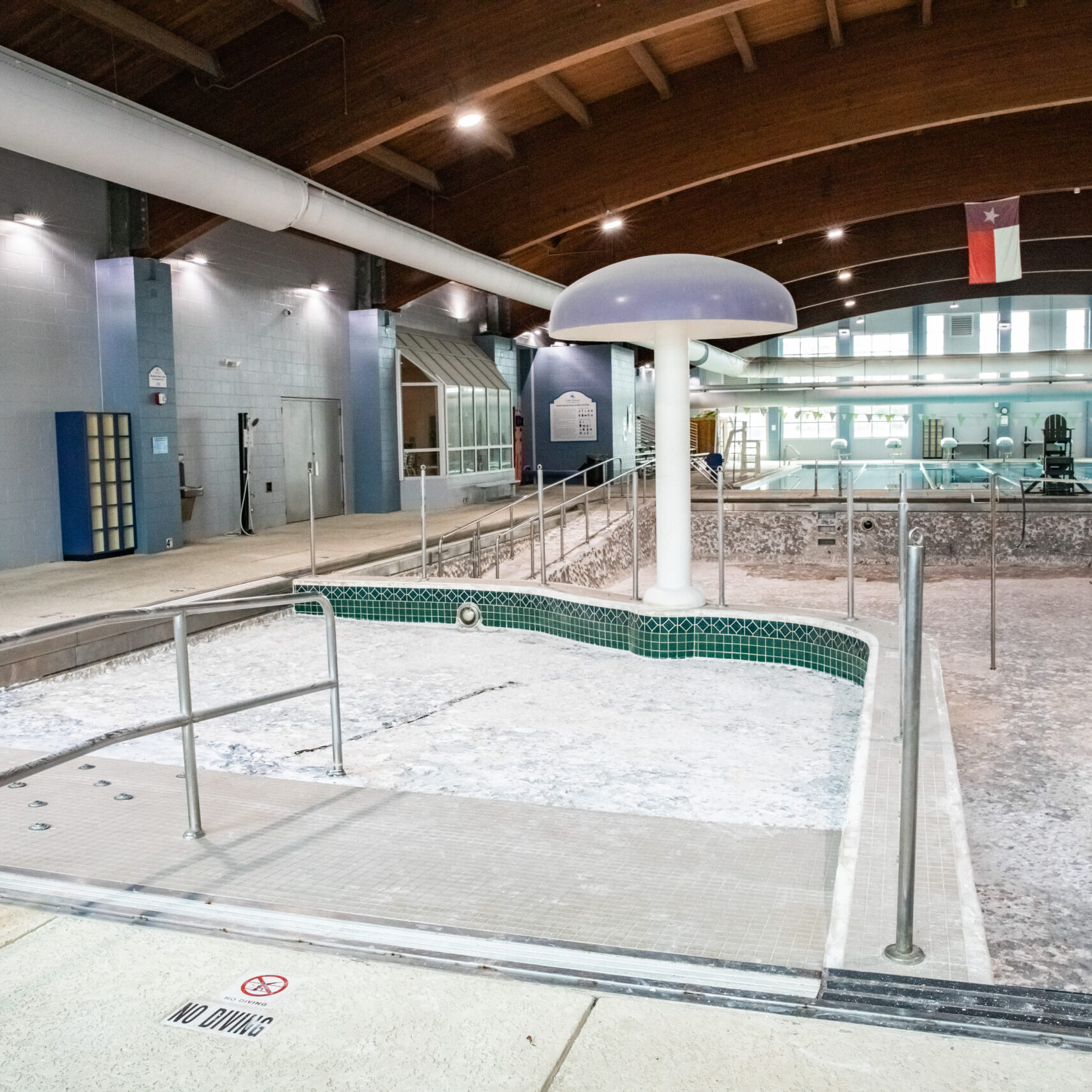Lake Jackson Leisure Pool Gallery 9