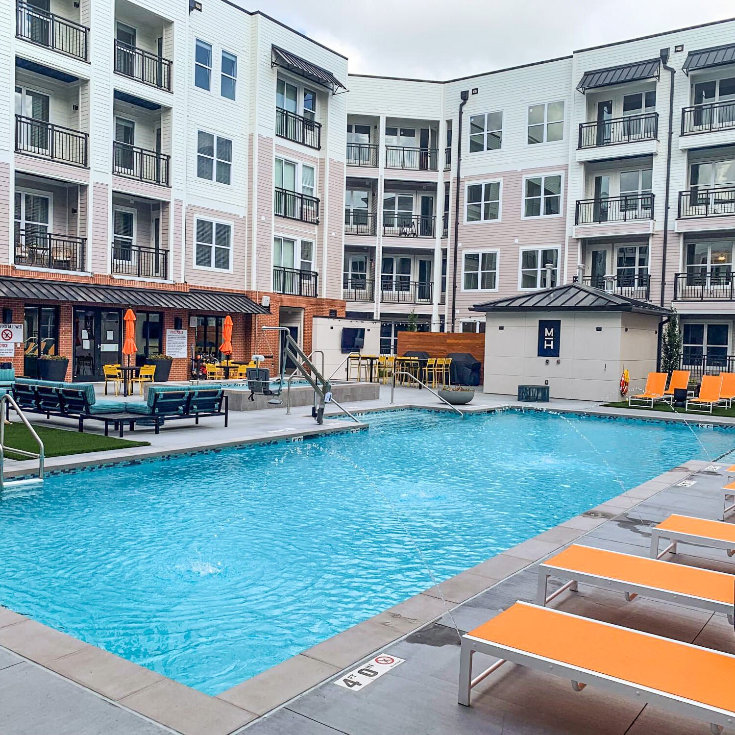 Moda At The Hill Gallery 4