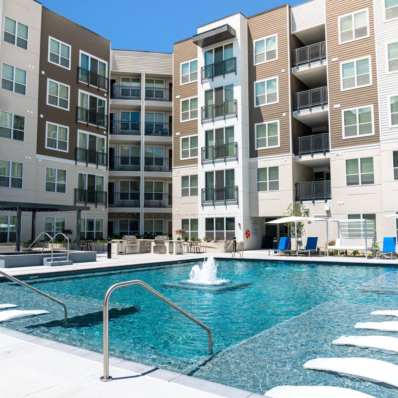 The Encore At Forest Park Gallery 13