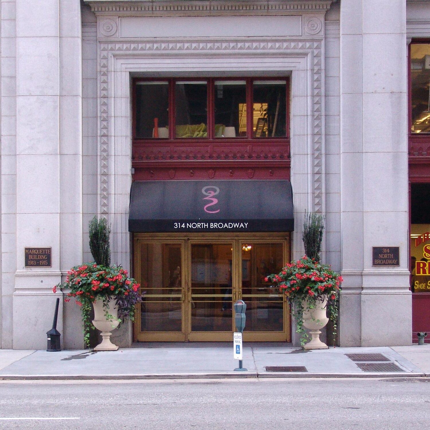 The Marquette Gallery 8