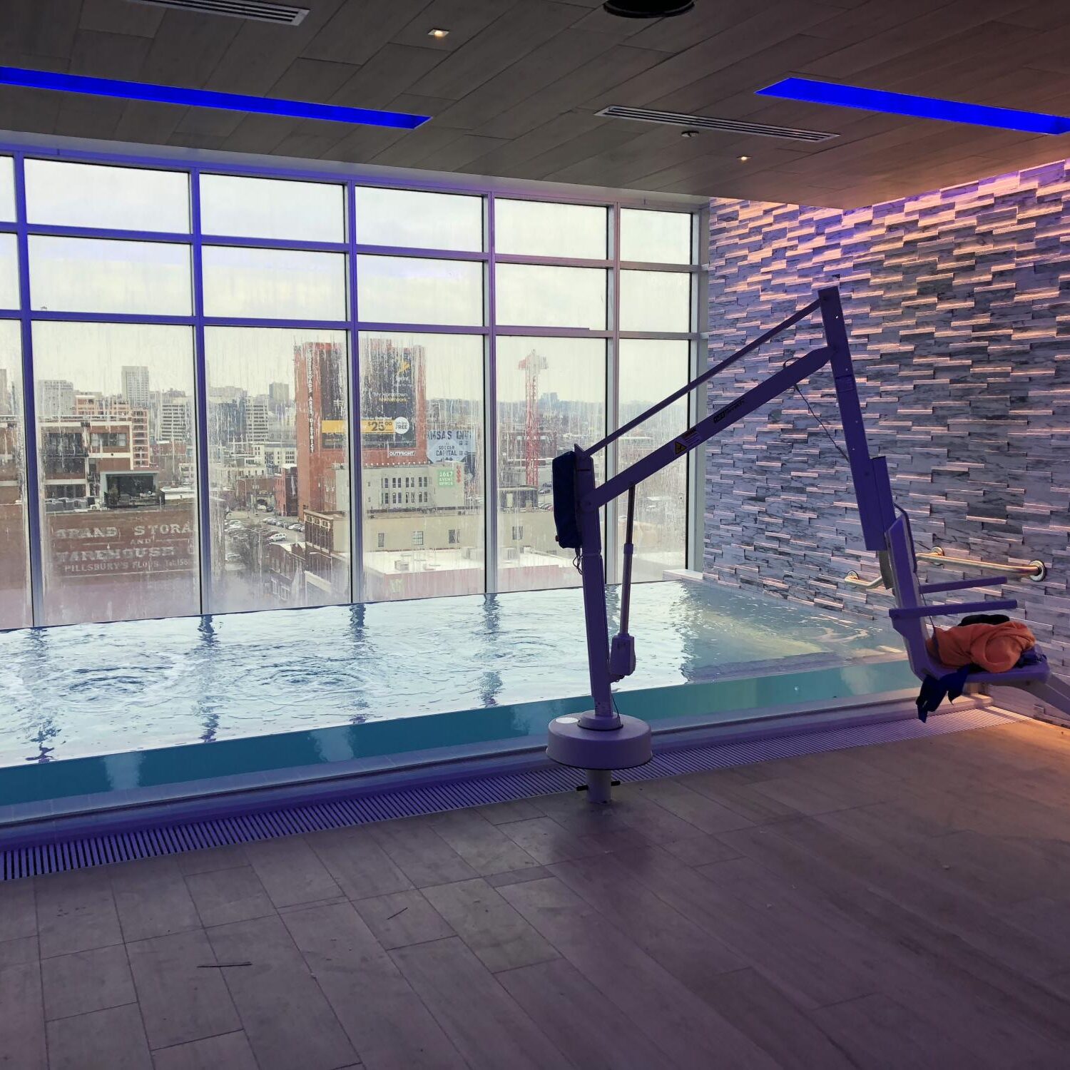 Two Light Apartments Gallery 2