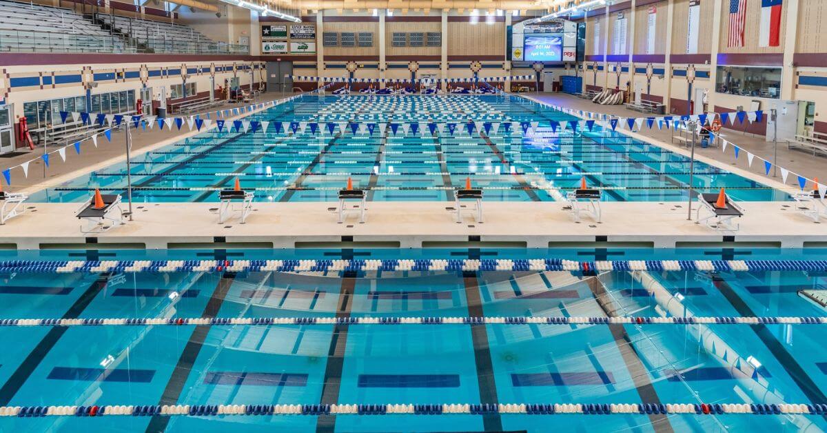 Telltale Signs It’s Time To Renovate Your Commercial Pool